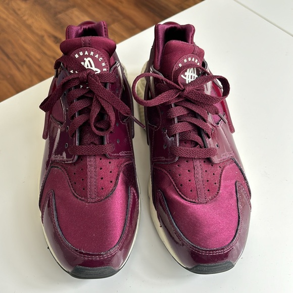 Nike Air Huarache Dark Beetroot - Limited Edition - Picture 2 of 5